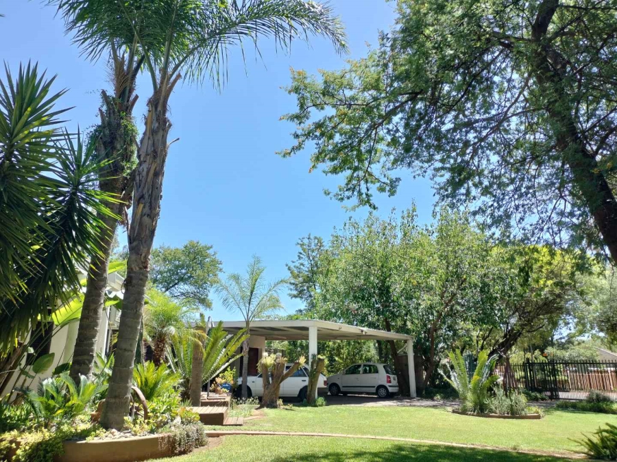 4 Bedroom Property for Sale in Langenhovenpark Free State